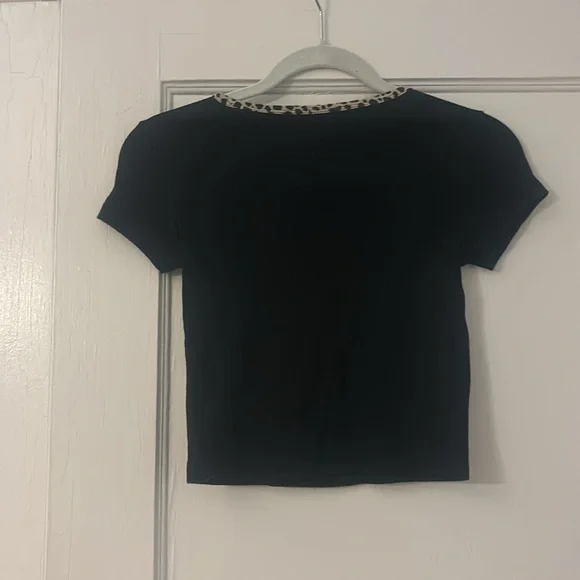 John Galt Brooklyn NYC Leopard Trim Baby Tee Cropped Y2K Grunge Aesthetic Top - Picture 2 of 2